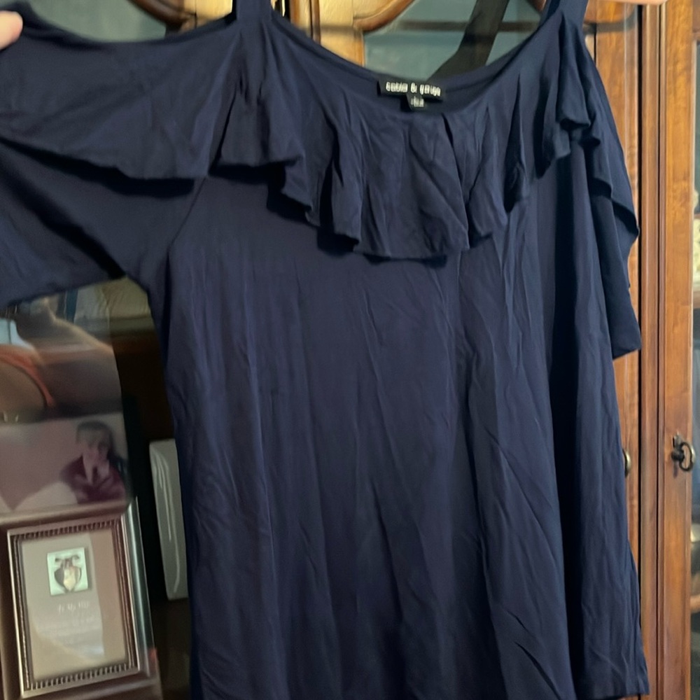 Cable & Gauge too in navy with cold shoulders L